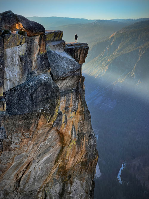 Eight Easy Hikes in Yosemite, Blackberry Inn Yosemite